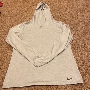 Nike drifit pullover